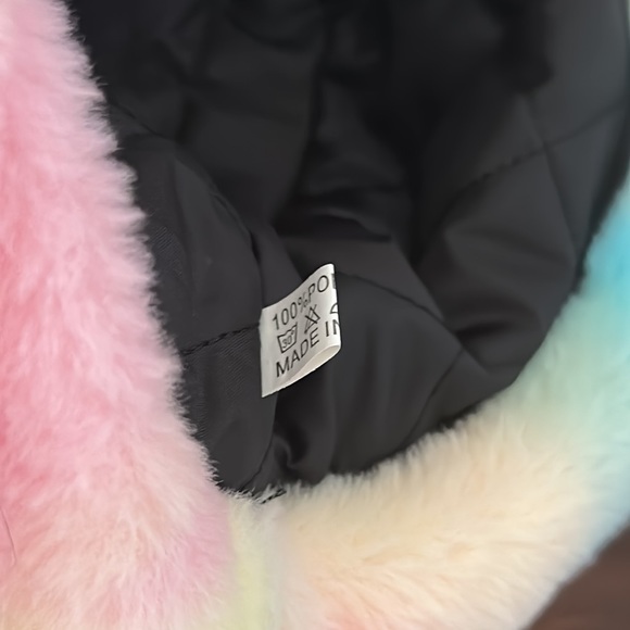 Women Tie Dye Rainbow Fluffy Faux Fur Bucket Hat - Picture 3 of 12
